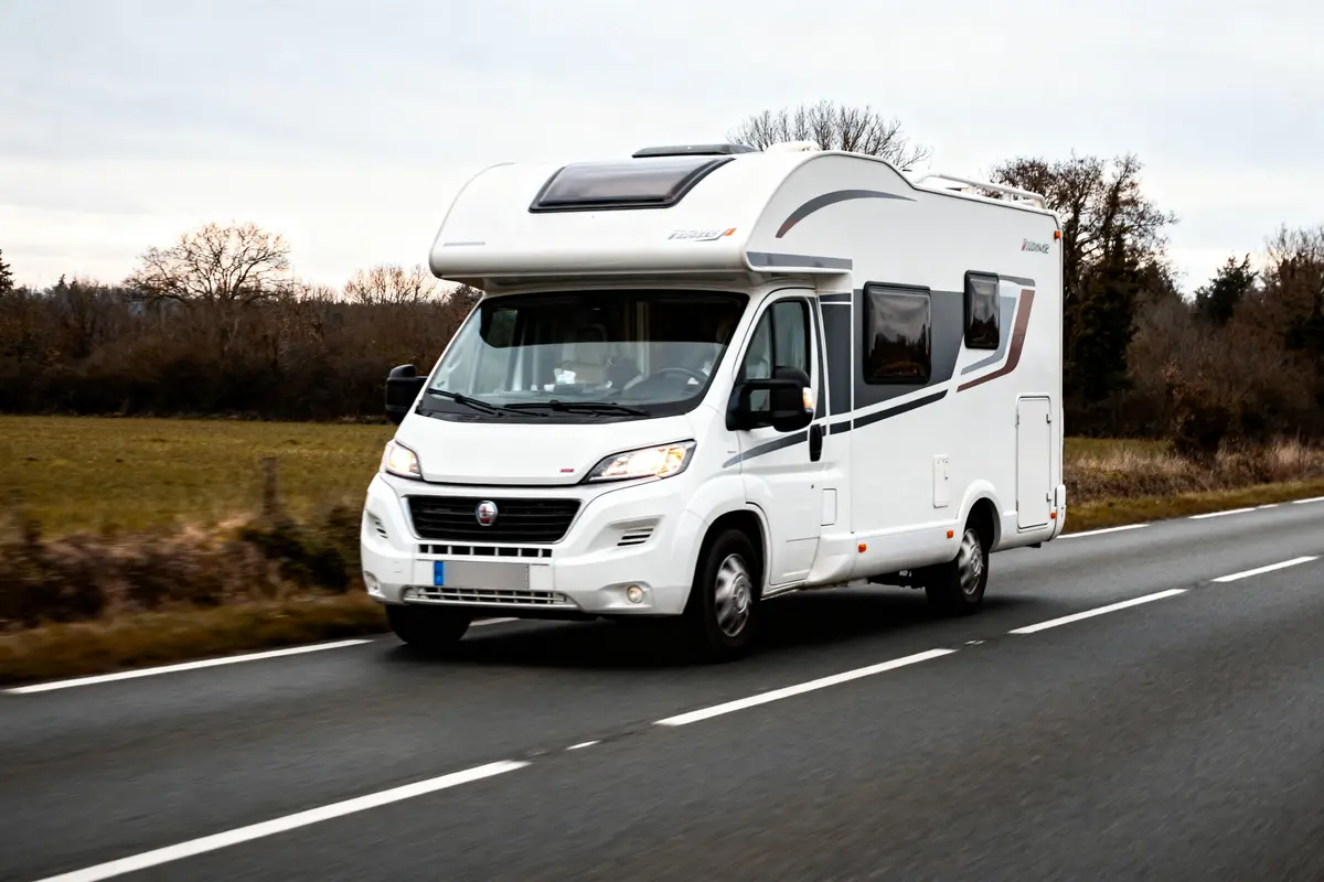 Nouvelle réglementation poids camping-car : permis B élargi à 4,25 t