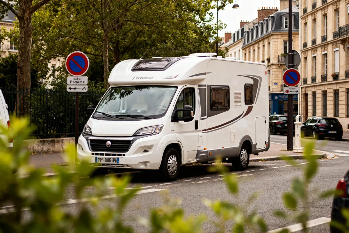 Pays à éviter en camping-car : guide des règles et interdits Europe