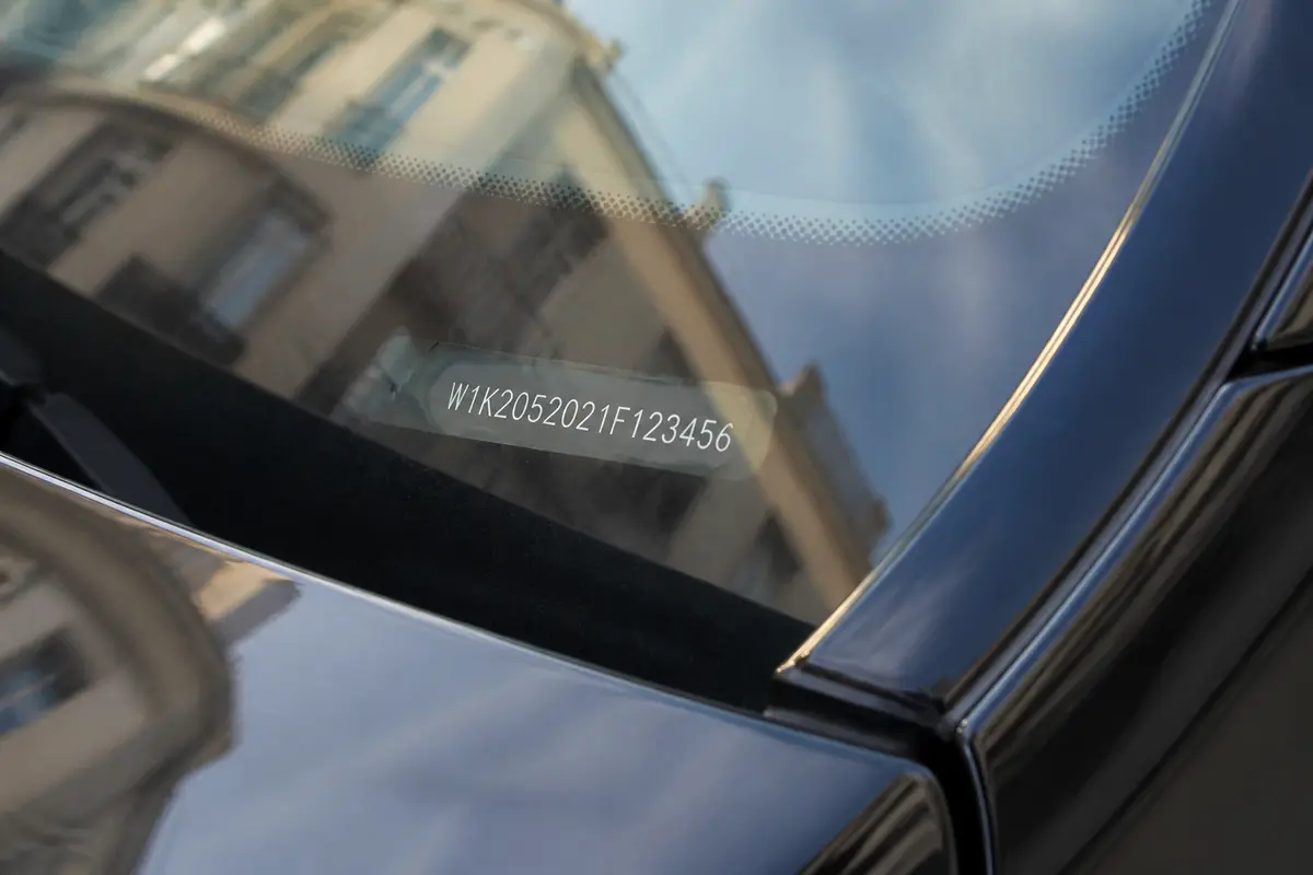 Code VIN Mercedes : Comment décoder votre véhicule ?
