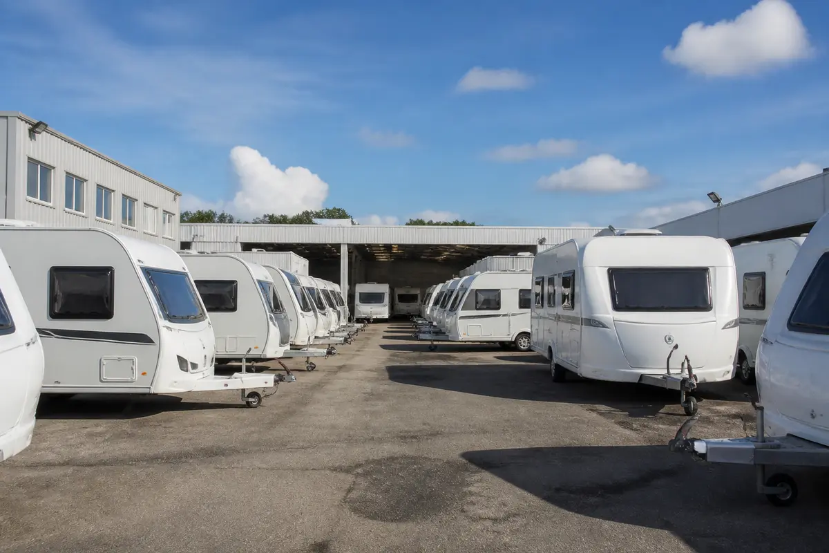 Caravane à Lyon : concessionnaires, occasions et décoration